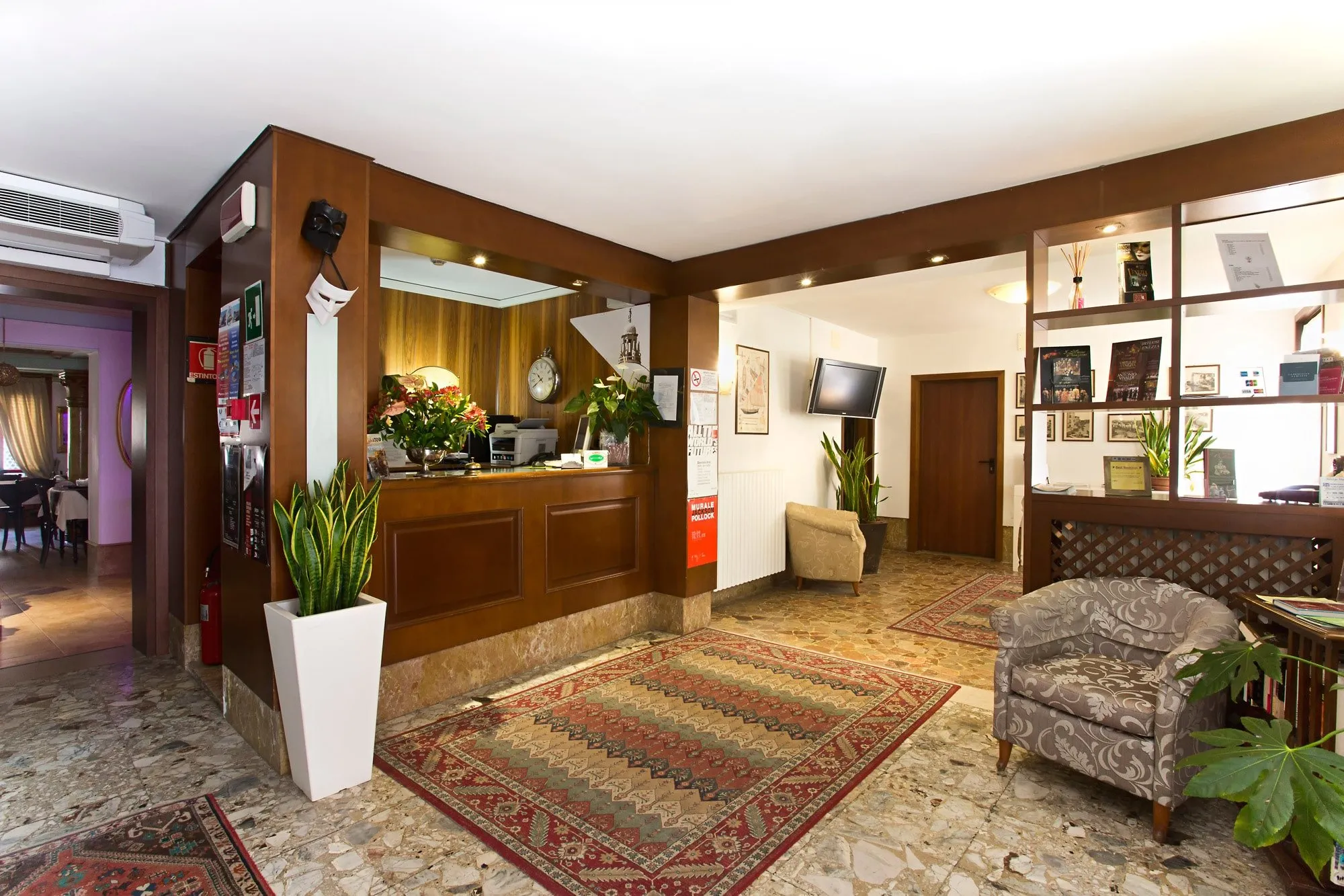 reception - Albergo-Marin-hall