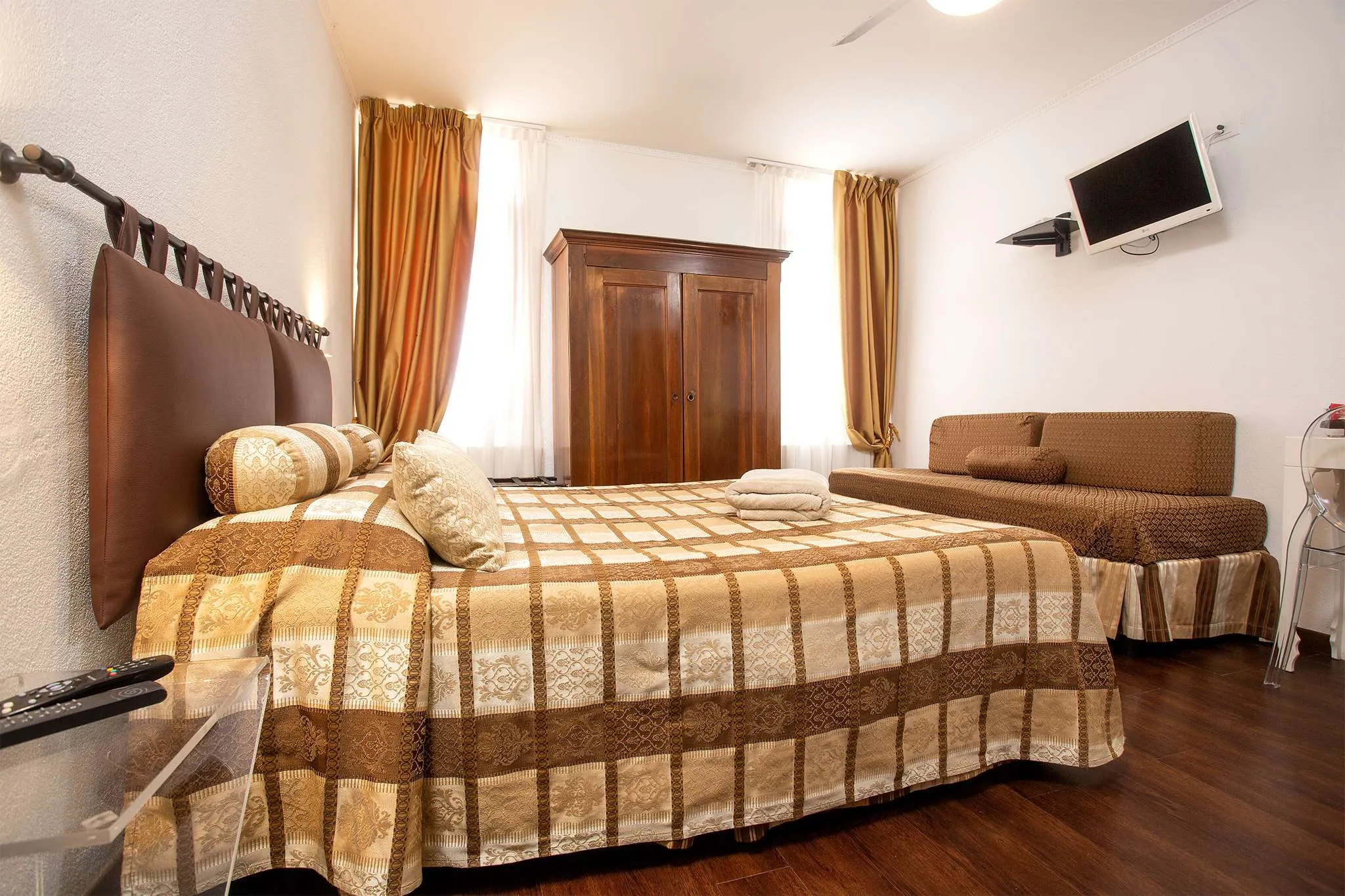 Tripla -