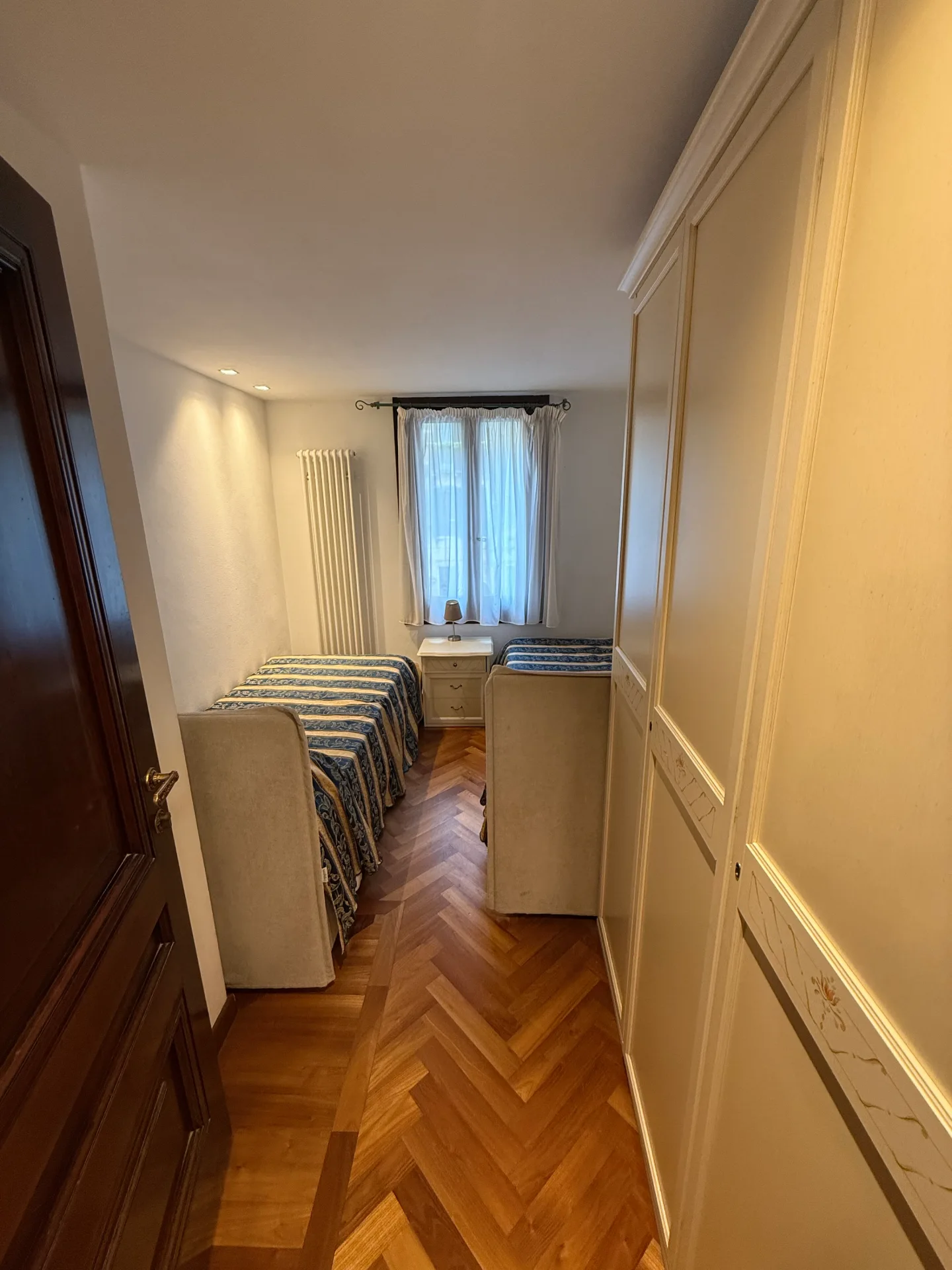 ghetto 1 - bedroom 11