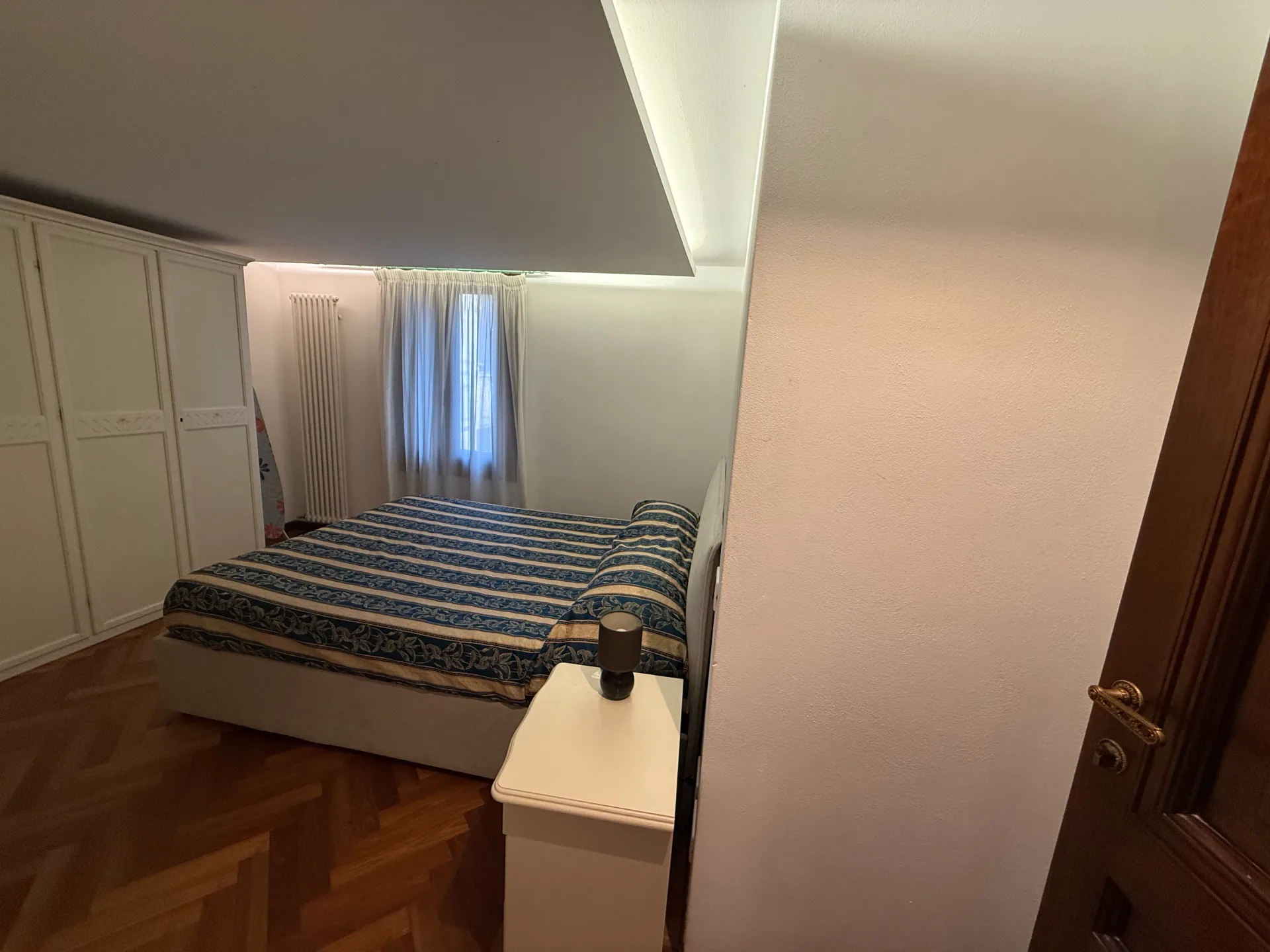 ghetto 1 - bedroom 9